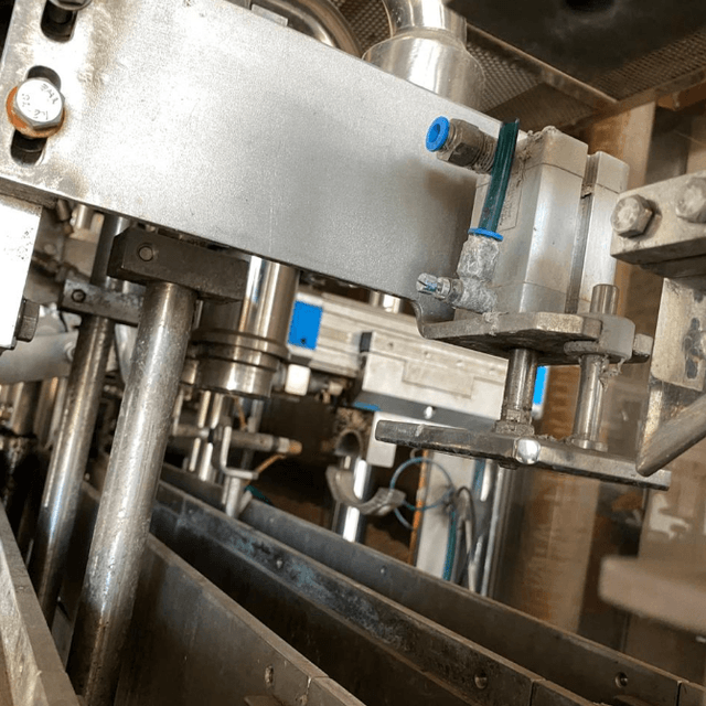 Автомат ТФ-2 РПП-01-0 в упаковку Пюр пак инв.4402