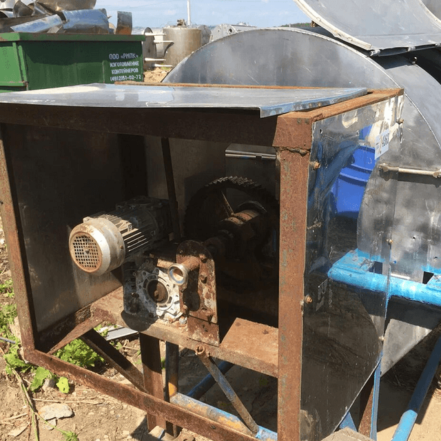 Охладитель творога УПТ с черной рамой инв.4363