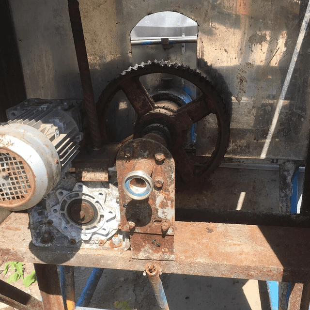 Охладитель творога УПТ с черной рамой инв.4363