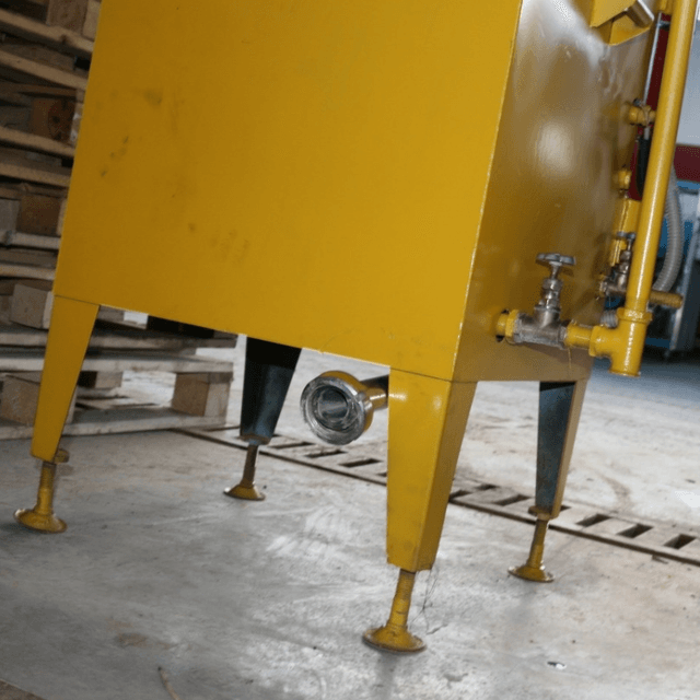 Емкость 125л с мешалкой и рубашкой