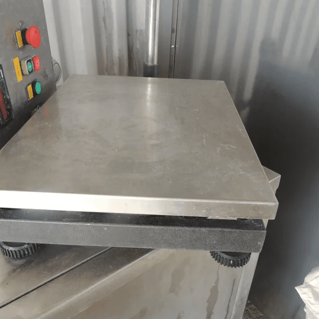 Весы электронные инв.5623