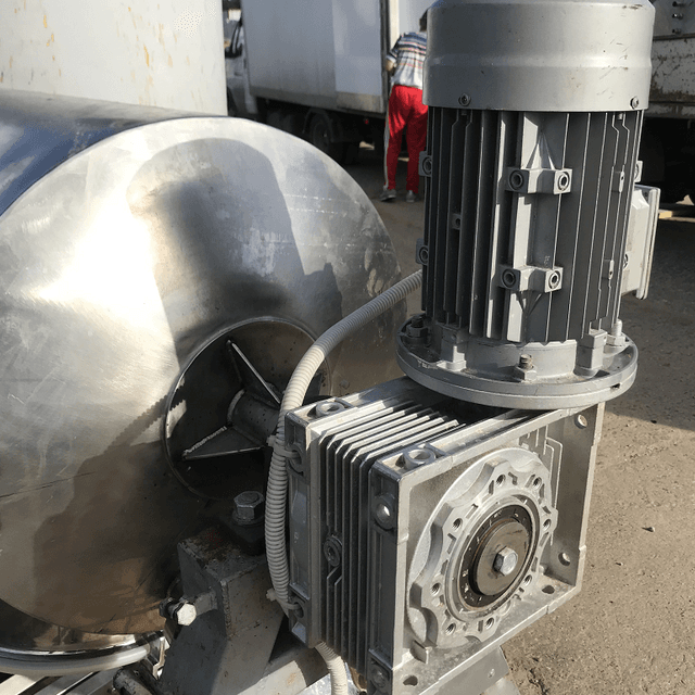 Маслобойка новая 200л с пультом инв.6176