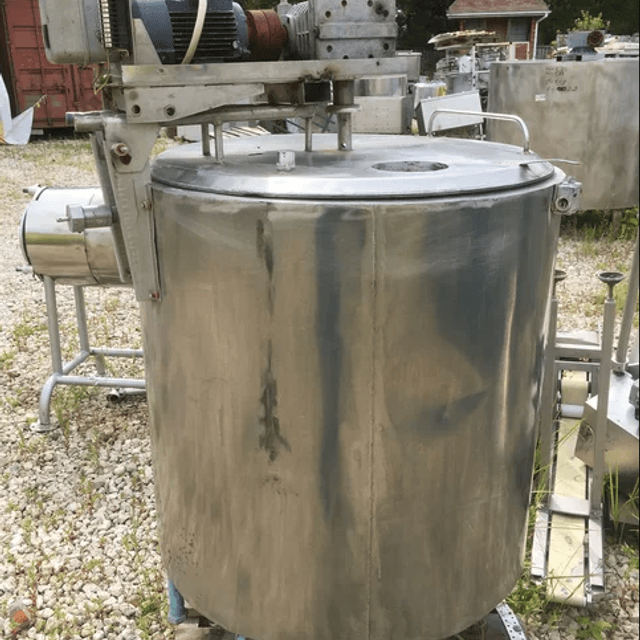 Емкость 400л инв.4045