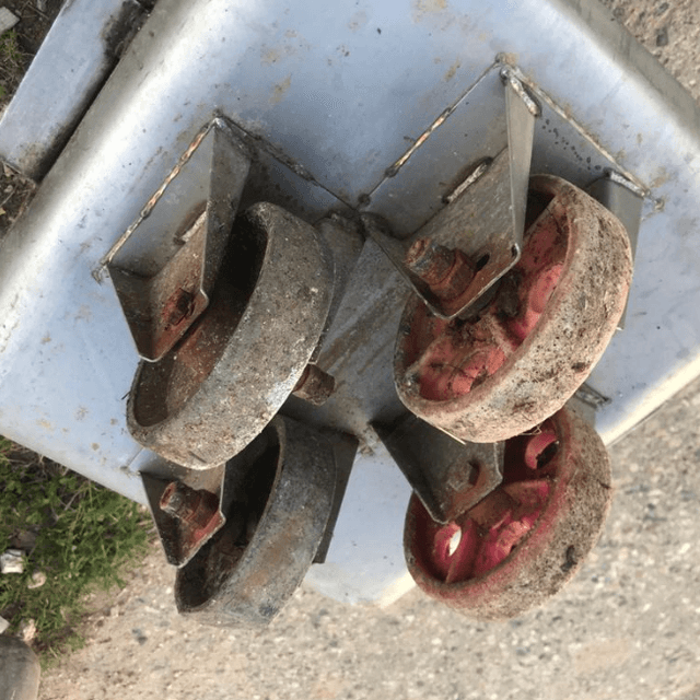 Тележки чебурашки 100л инв.8728