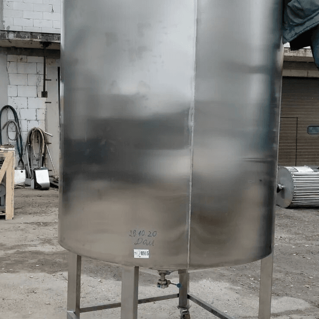 Емкость 3 куба инв.8915