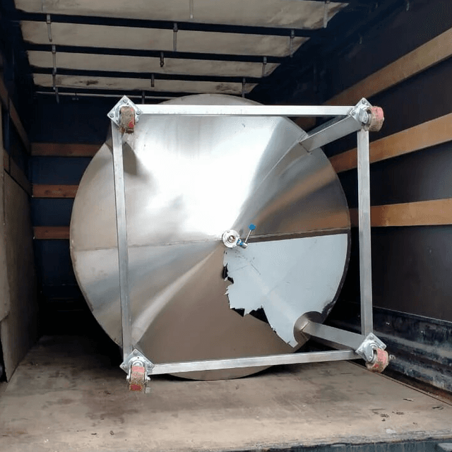 Емкость 3 куба инв.8915