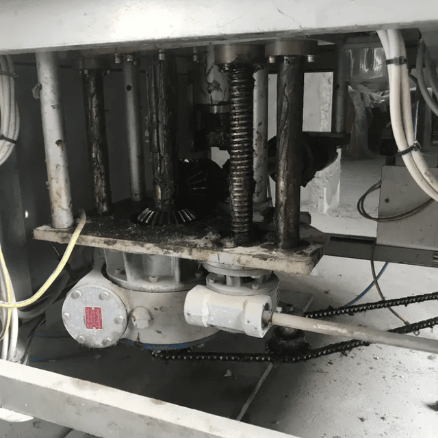 Укупор стекло-бутылок, пробка камю инв.8224