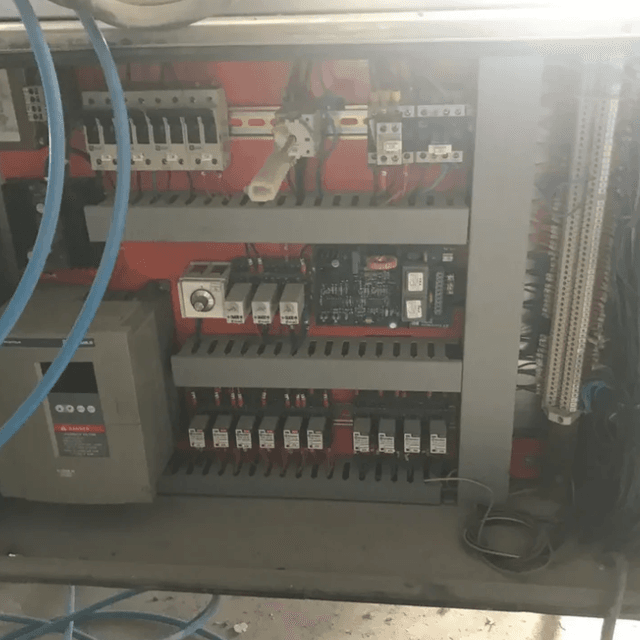 Укупор стекло-бутылок, пробка камю инв.8224