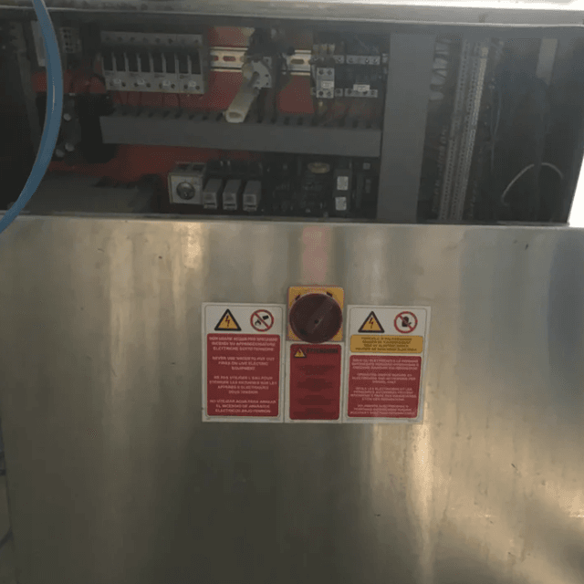 Укупор стекло-бутылок, пробка камю инв.8224