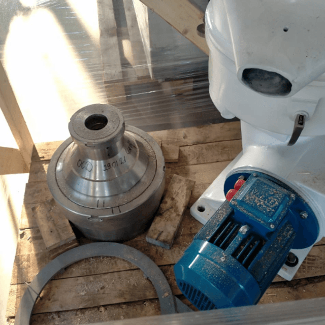 Сепаратор для высокожирных сливок Ж5-ОСД-500 инв.8241