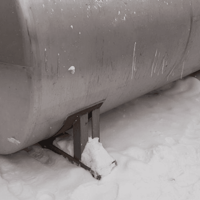 Емкости 7,9 куб.м.