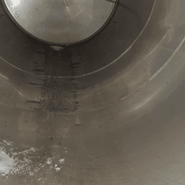 Емкости 7,9 куб.м.