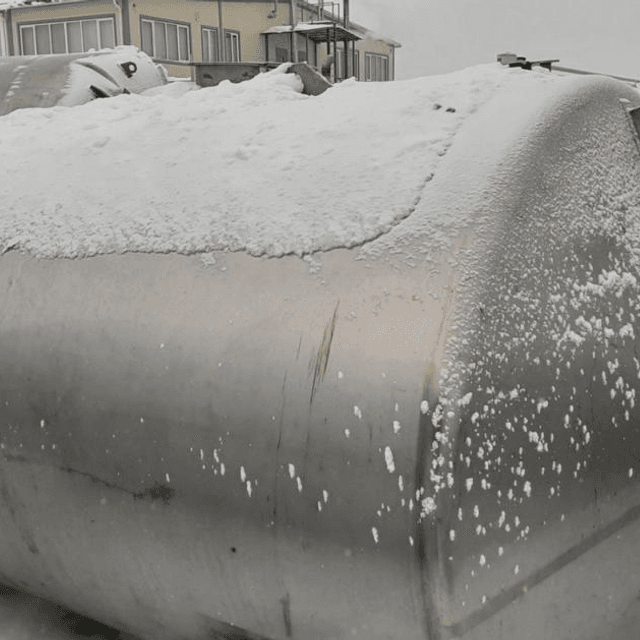 Емкости 7,9 куб.м.