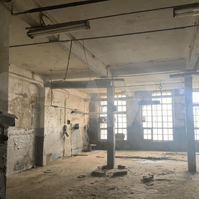 Производственное помещение, 3729 м²