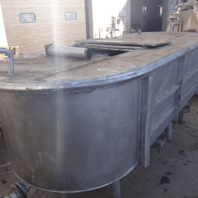 Ванна закрытого типа 3500л инв.9278