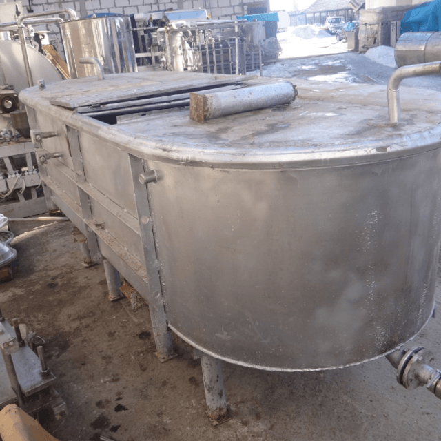 Ванна закрытого типа 3500л инв.9278