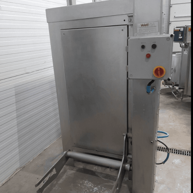 Шпигорезка Velati Cubettatrice continua