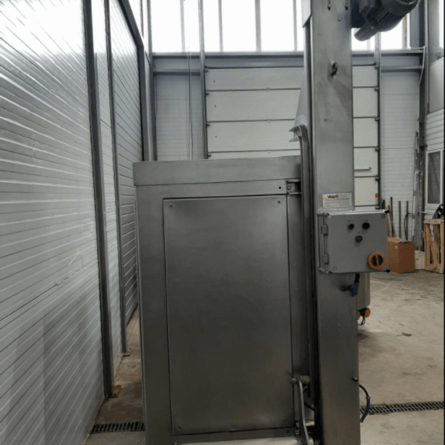 Шпигорезка Velati Cubettatrice continua