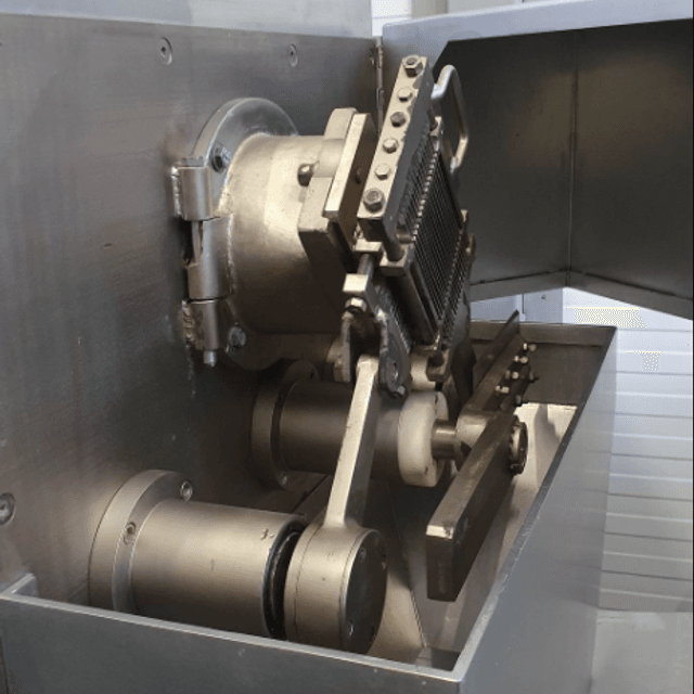 Шпигорезка Velati Cubettatrice continua