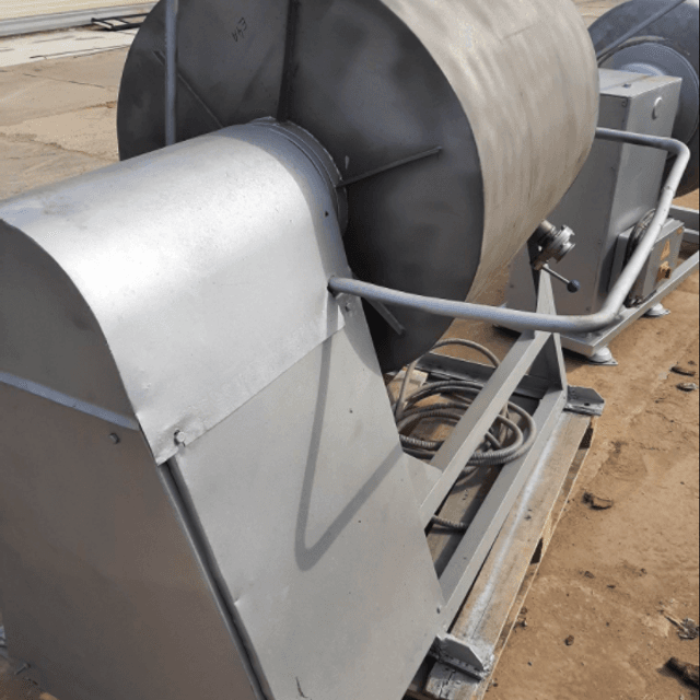 Маслобойка, объемом 400 л.