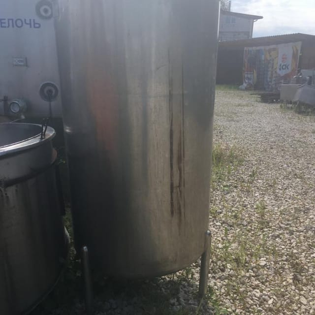 Емкость одностенка 1000л инв.4208