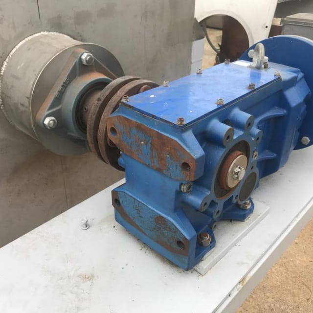 Смеситель сыпучих продуктов 2000л инв.7199