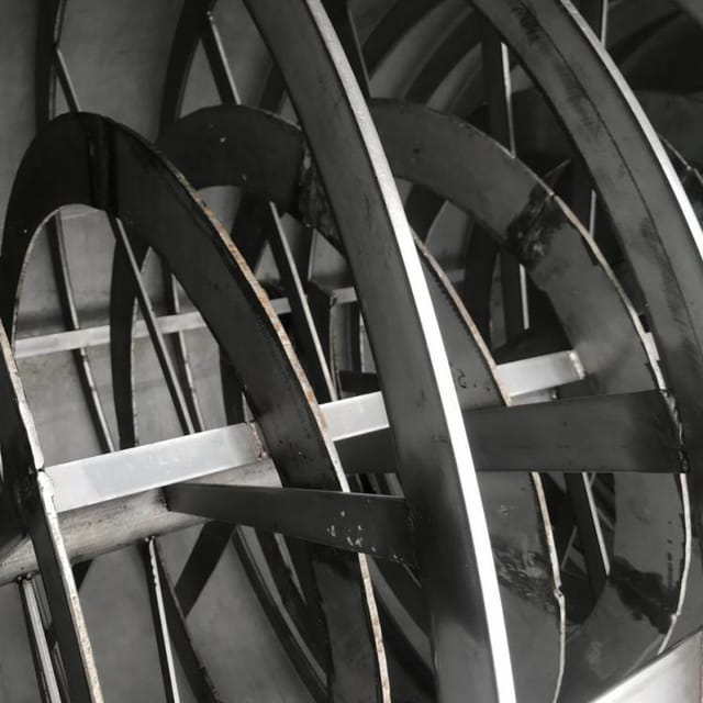 Смеситель сыпучих продуктов 2000л инв.7199