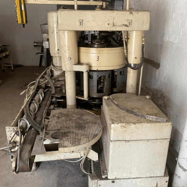 Закатка на жестебанки инв.9245