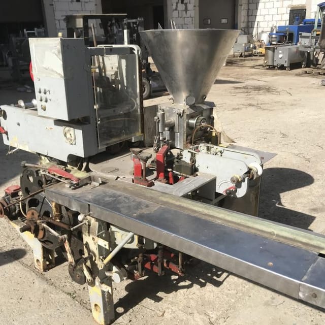 Автомат фасовки и упаковки плавленого сыра М6 АРУ по 100, 62,5 и 30гр инв.9129