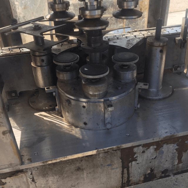 Полуавтоматический укупор твист-офф инв.7306