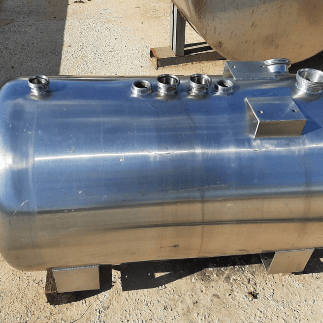 Емкость 0,46 куб.м (две части) е.1037