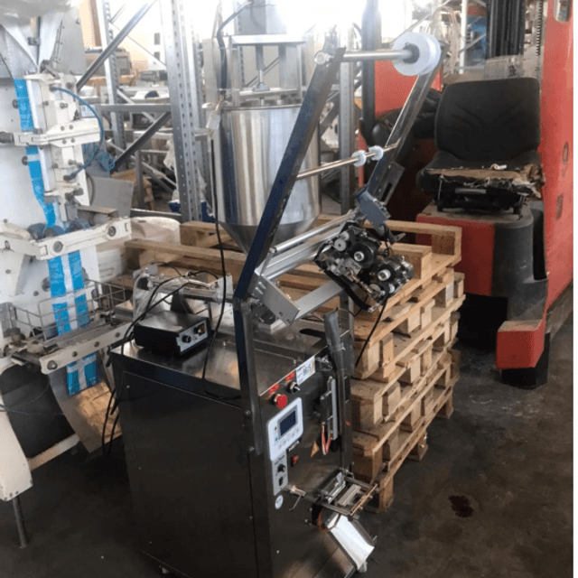 Фасовщик в трех-шовный пакет инв.9615