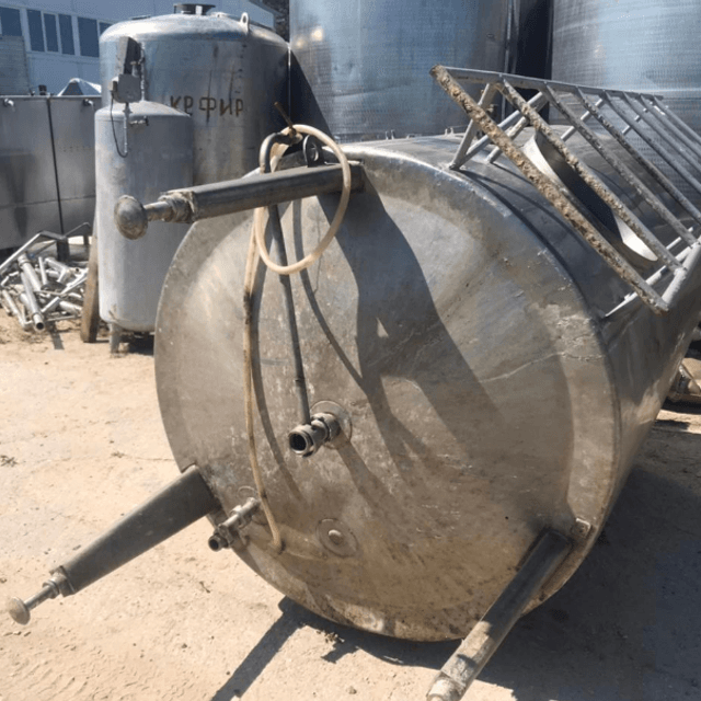 Емкость с лестницей 2,5м3 инв.9620