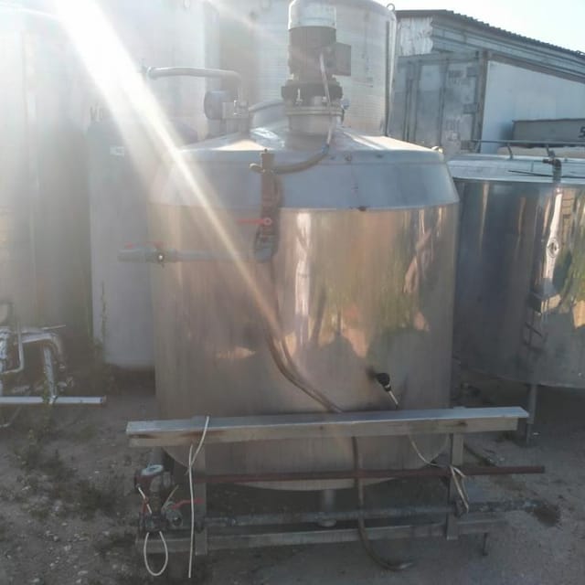 Емкость 1500л инв.9661