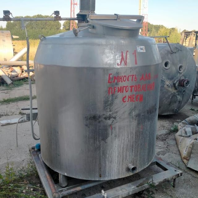 Емкость 1500л инв.9661