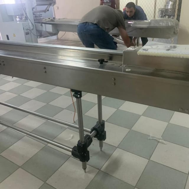 Горизонтальный упаковщик флоупак CARINA