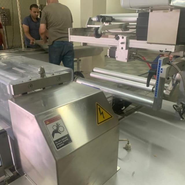 Горизонтальный упаковщик флоупак CARINA