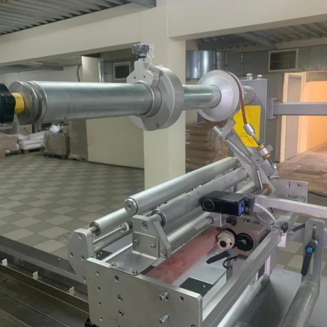 Горизонтальный упаковщик флоупак CARINA