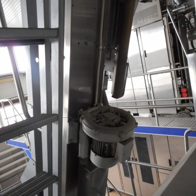 Линия ТВА-3 в упаковку TetraPak 200 инв.6306