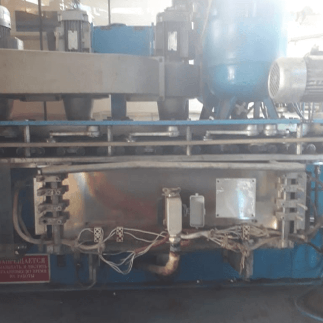 Автоматическая выдуваная машина SIPA