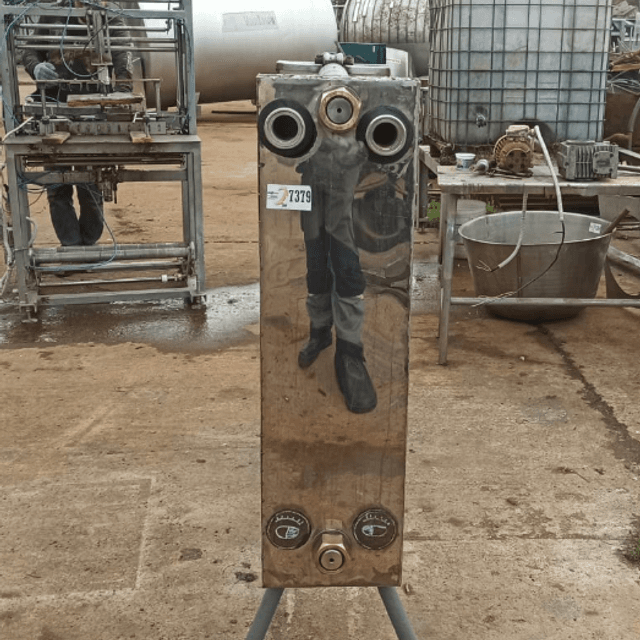 Охладитель пластинчатый ООЛ 25 инв.7379