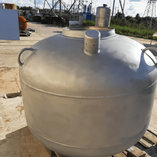 Емкость 0,55куба е.1630