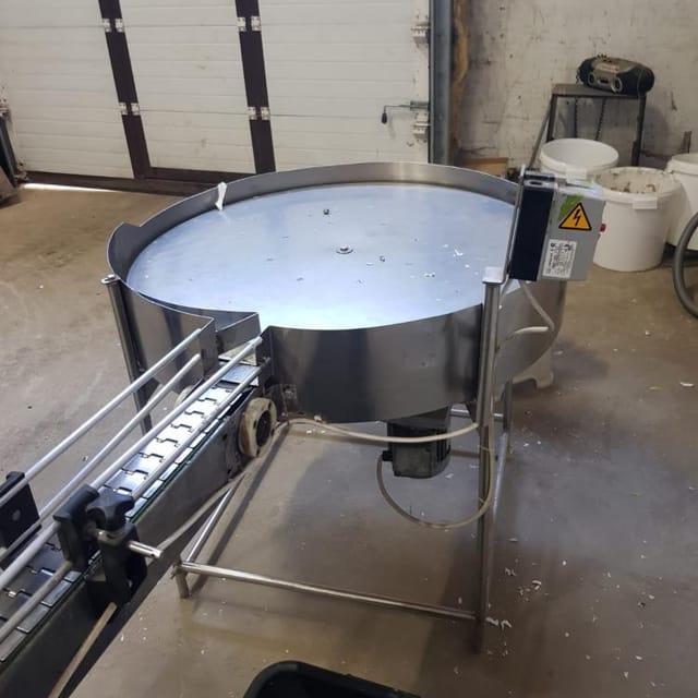 Этикетировочная линия