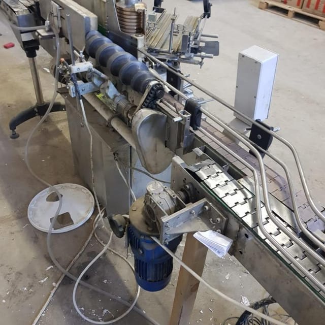 Этикетировочная линия