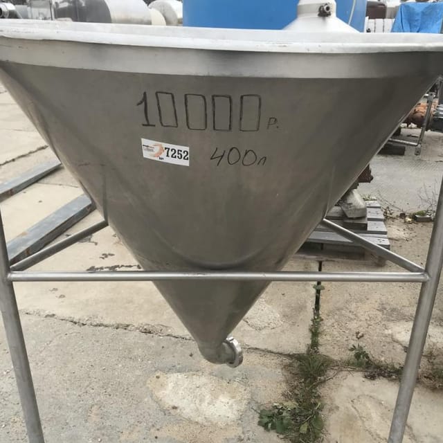 Емкость конус 400л инв.7252