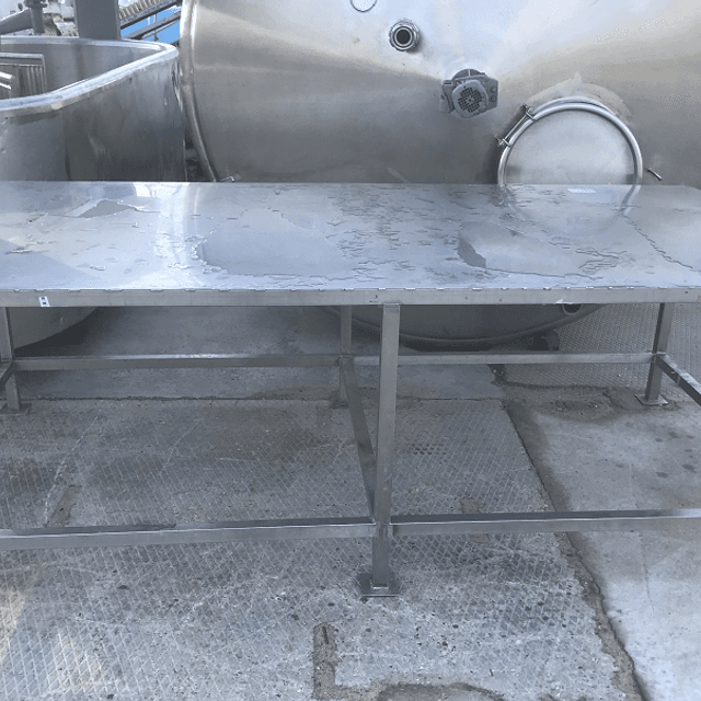 Стол большой нерж. длина 2,5м инв.7691