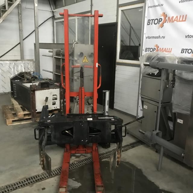 Подъемник кантователь инв.7879