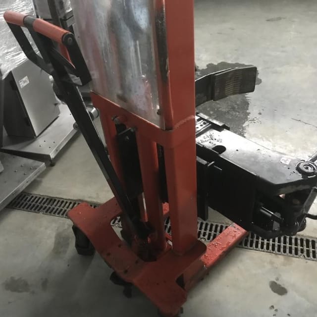 Подъемник кантователь инв.7879