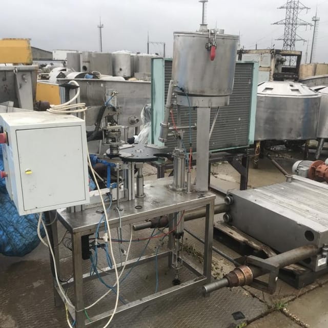 Розлив в ПЭТ 0,33 - укупор инв.7507