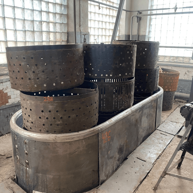 Рыбоперерабатывающее предприятие.